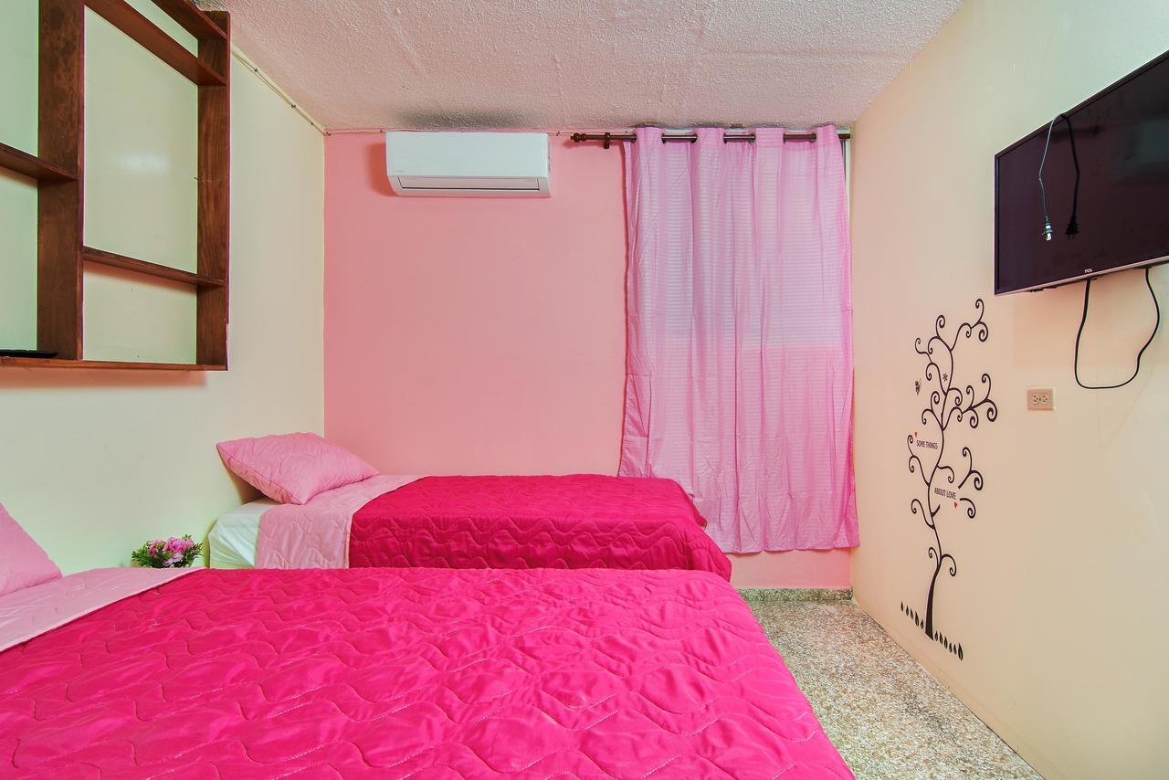 Queen Of Hearts Apartahotel Santo Domingo Exterior photo