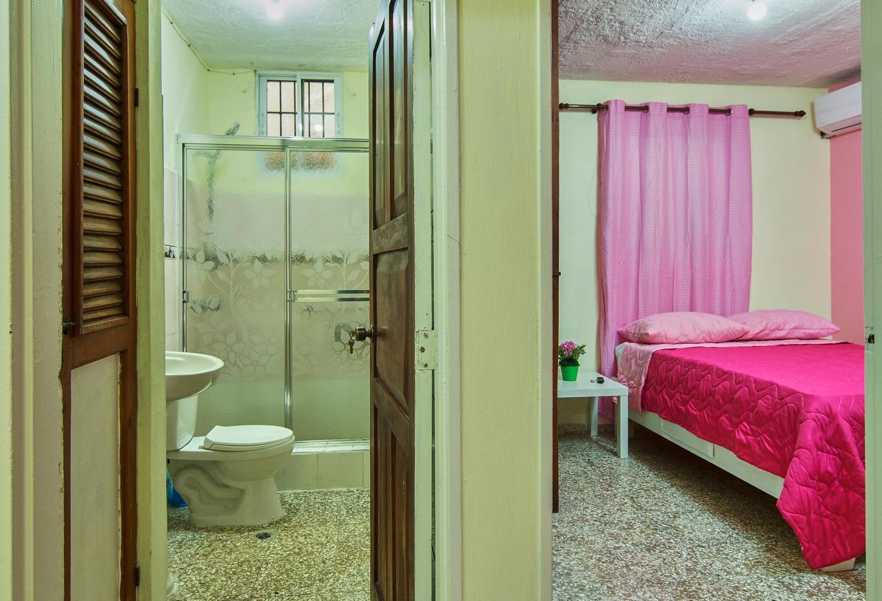 Queen Of Hearts Apartahotel Santo Domingo Exterior photo