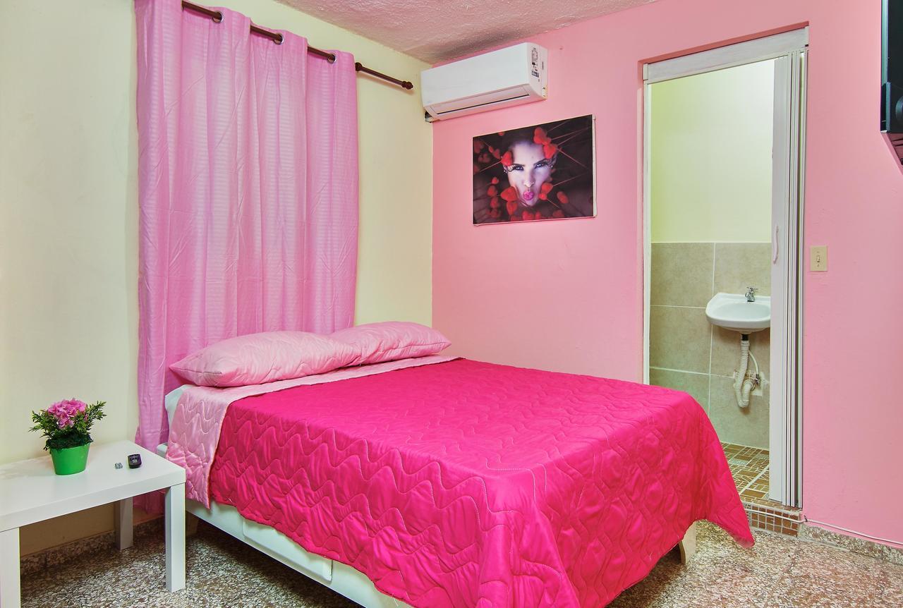 Queen Of Hearts Apartahotel Santo Domingo Exterior photo