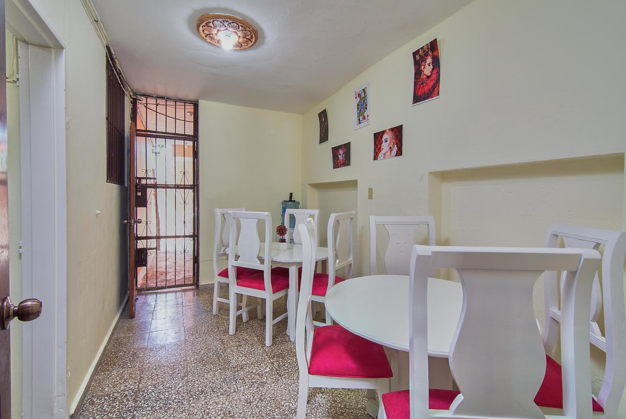 Queen Of Hearts Apartahotel Santo Domingo Exterior photo